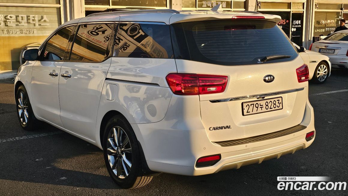 Kia Canival 2019