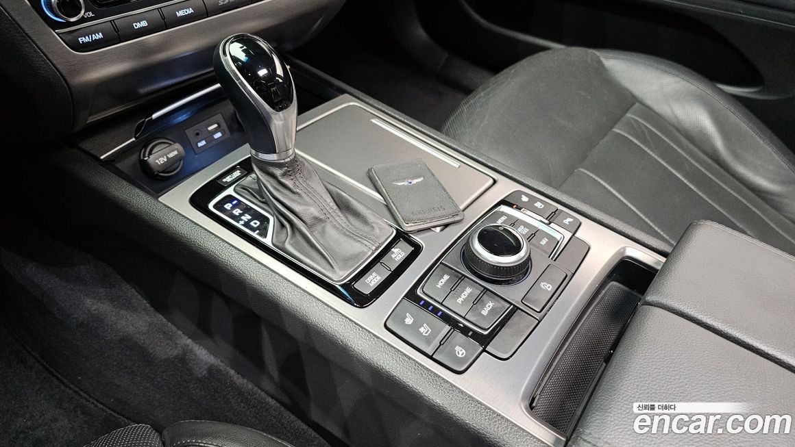 Hyundai Genesis 2016