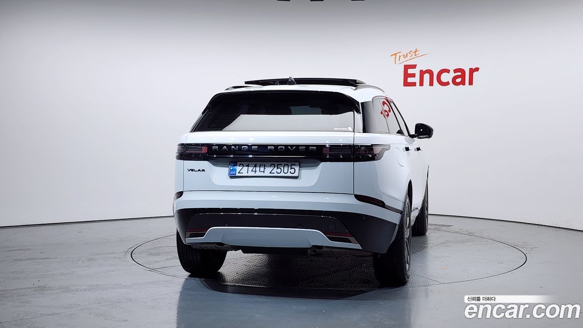 Land Rover Range Rover Velar 2024