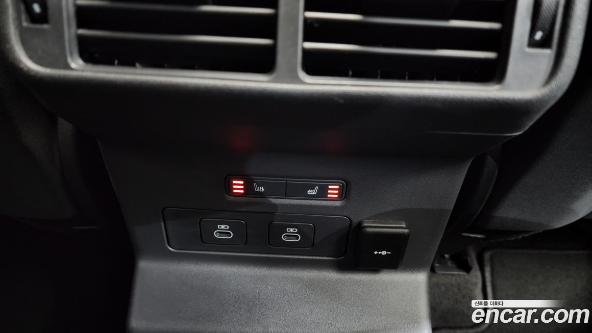 Land Rover Range Rover Velar 2024