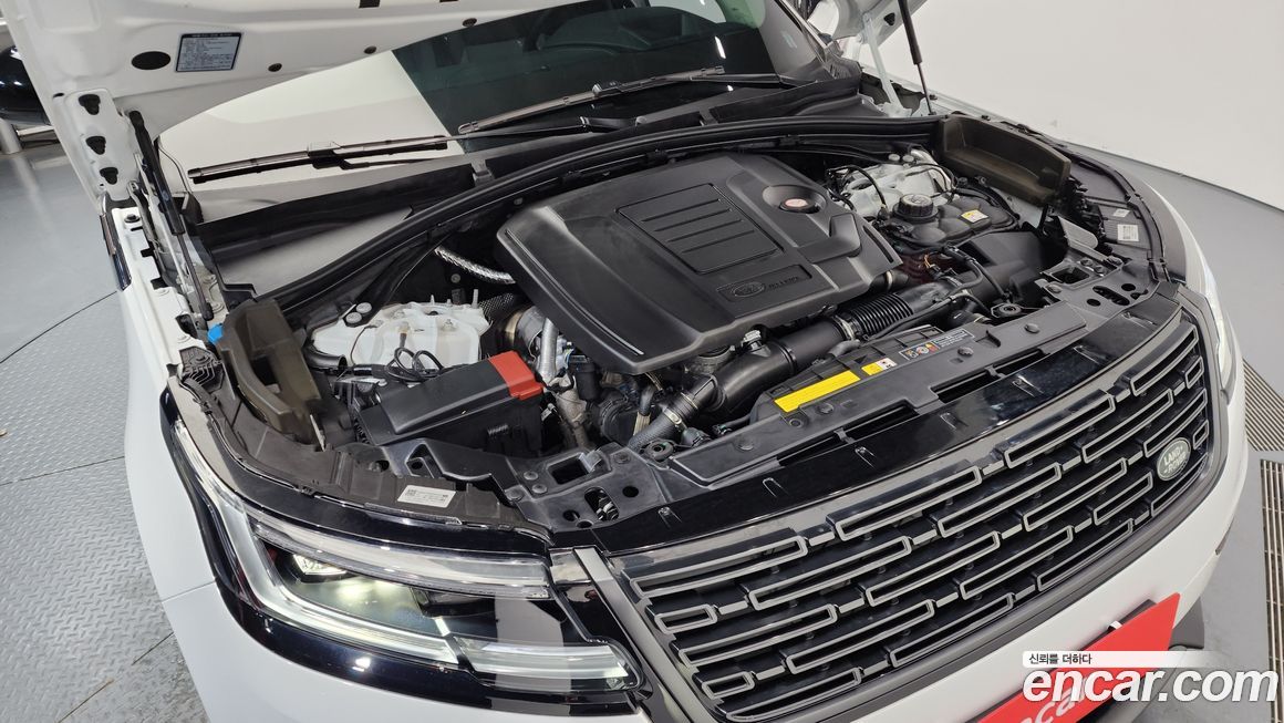 Land Rover Range Rover Velar 2024