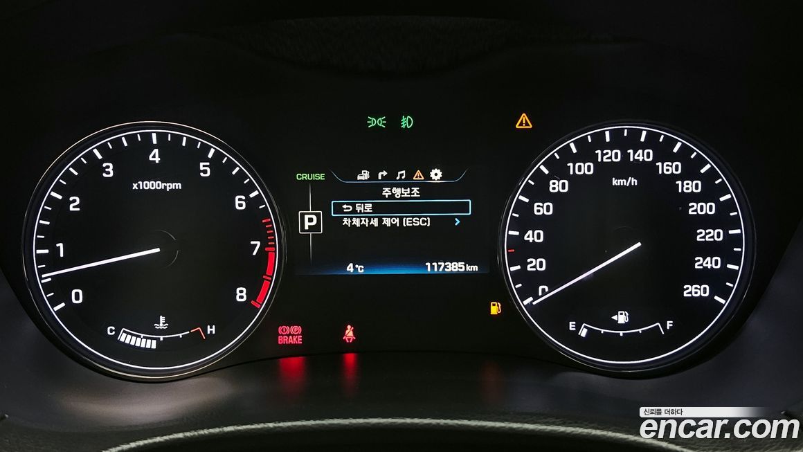 Hyundai Genesis 2016