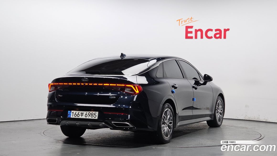 Kia K5 2021