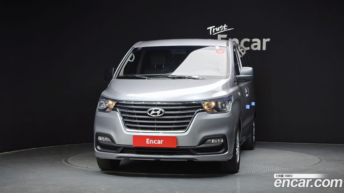 Hyundai Starex 2019