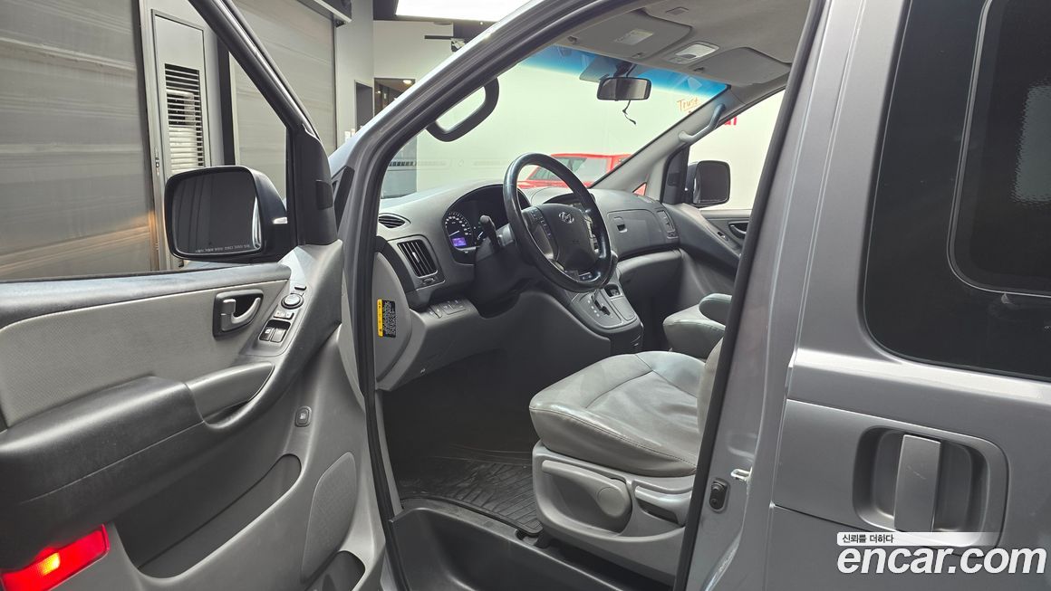 Hyundai Starex 2019