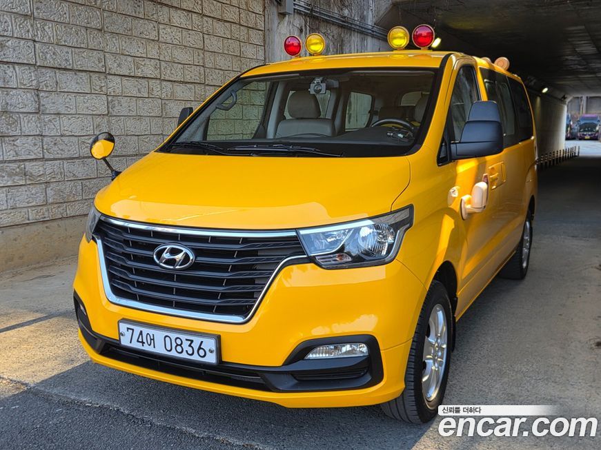Hyundai Starex 2019