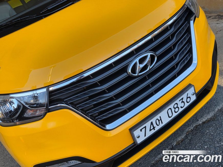 Hyundai Starex 2019