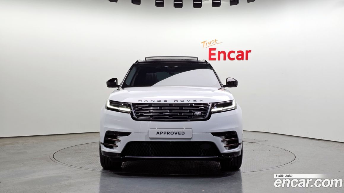 Land Rover Range Rover Velar 2025