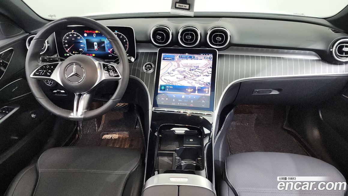 Mercedes-Benz C-Class 2024