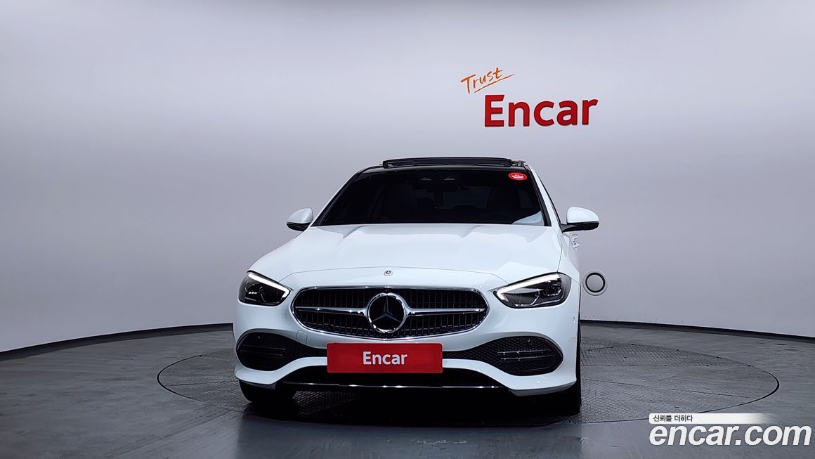 Mercedes-Benz C-Class 2024