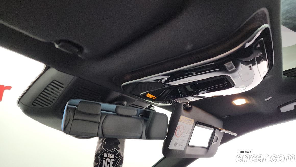 Mercedes-Benz C-Class 2024