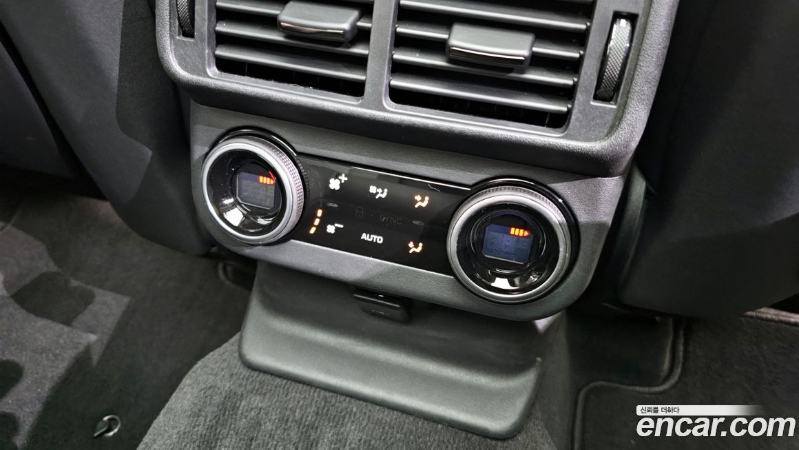 Land Rover Range Rover Velar 2025