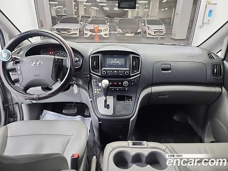 Hyundai Starex 2018