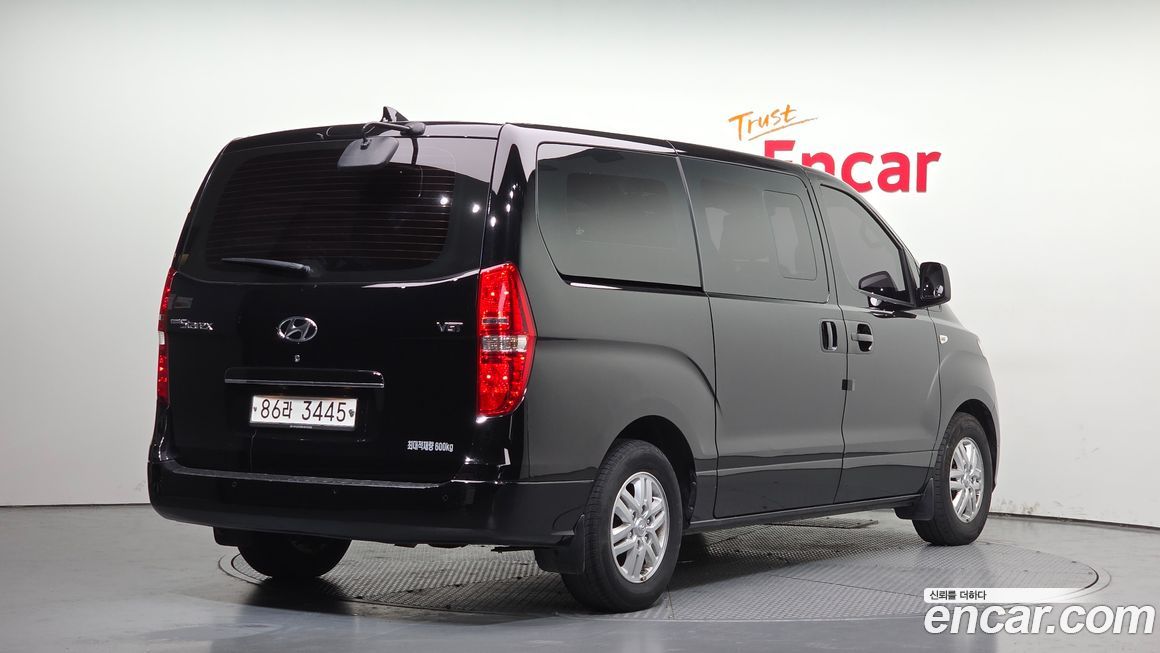 Hyundai Starex 2019