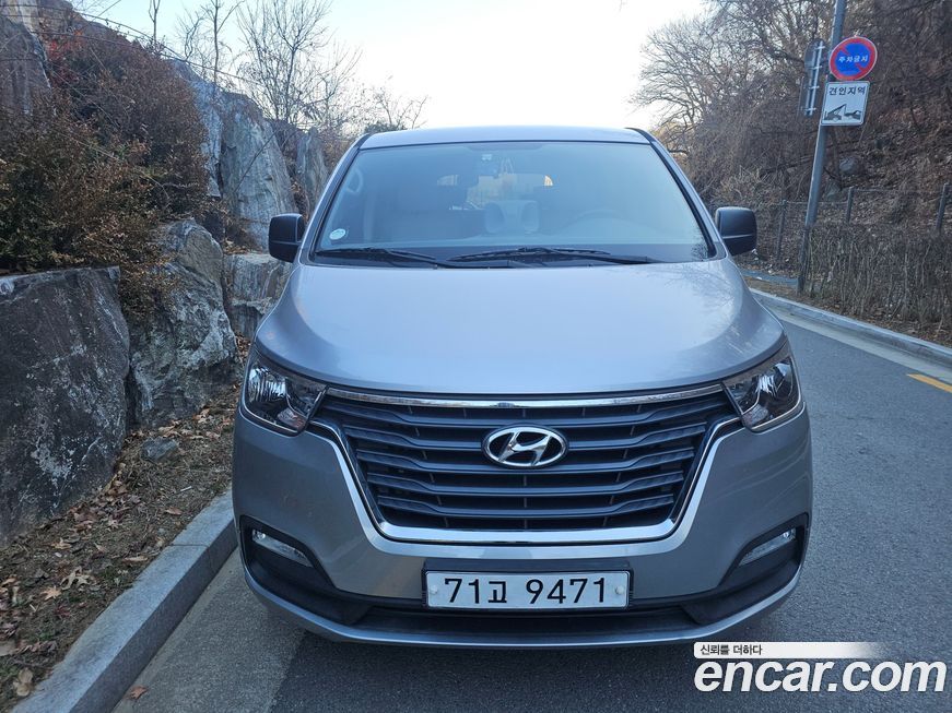 Hyundai Starex 2019
