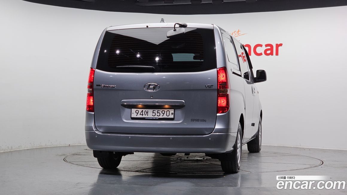 Hyundai Starex 2021