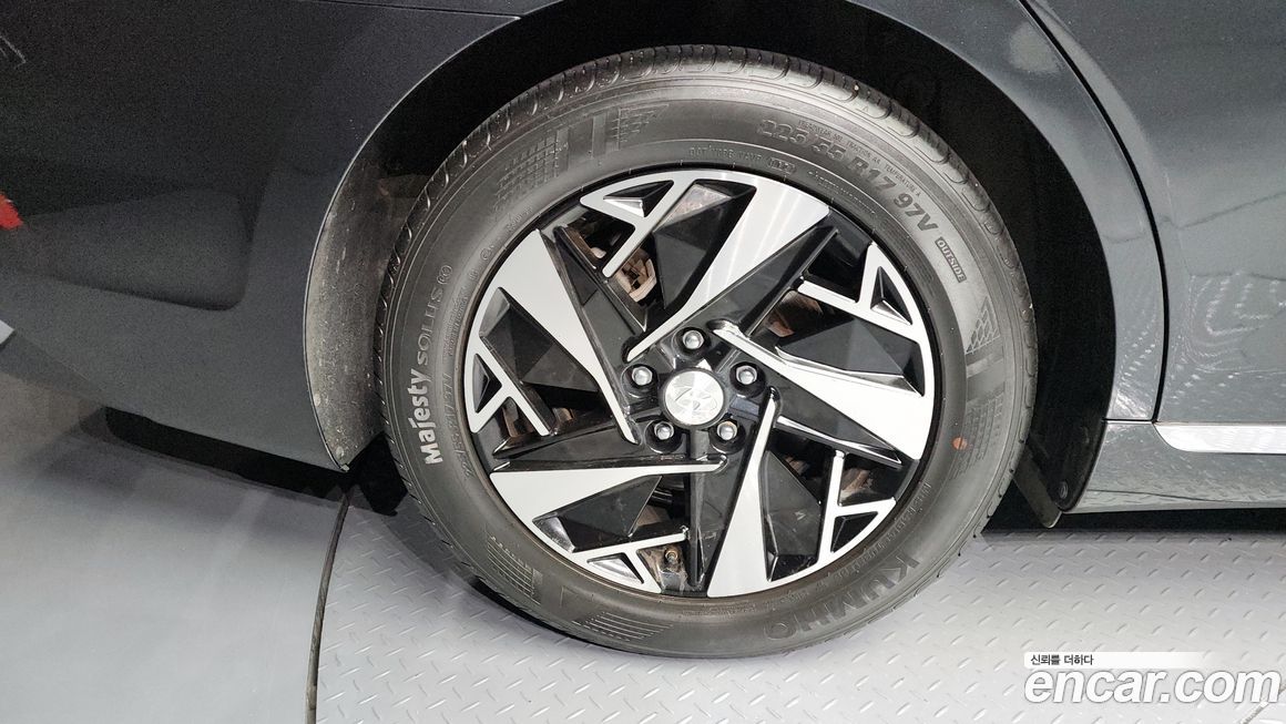 Hyundai Grandeur 2021