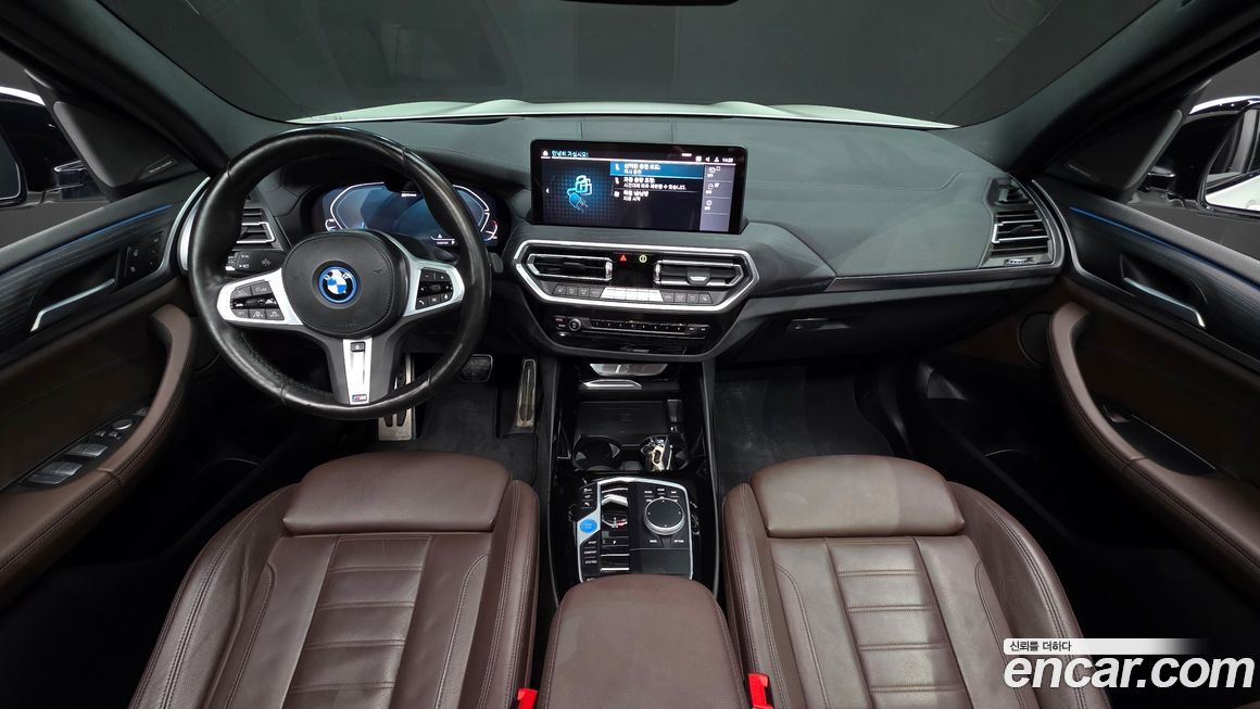 BMW iX3 2024