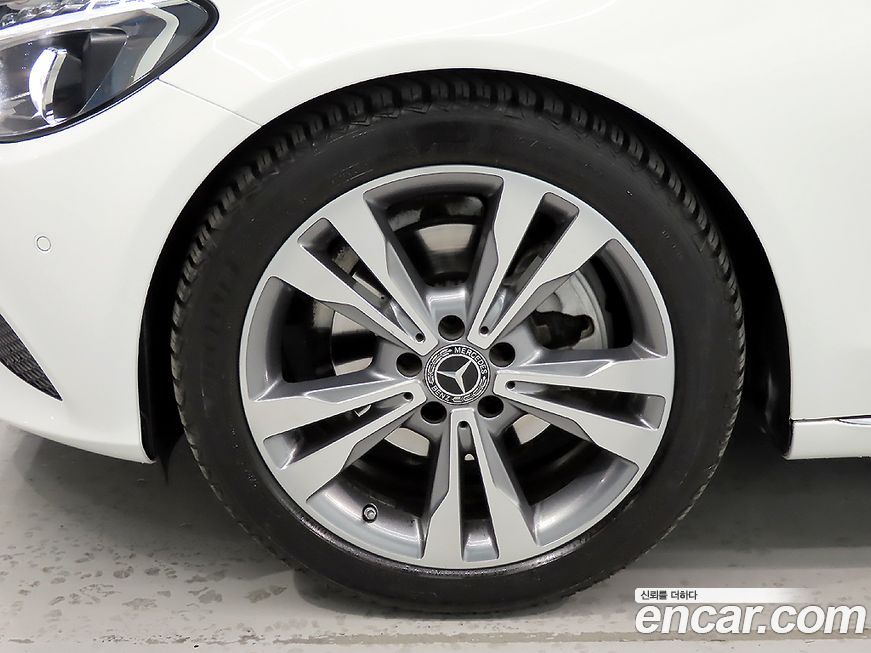 Mercedes-Benz C-Class 2018