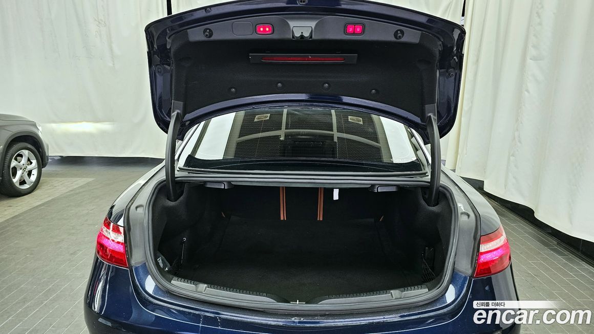 Mercedes-Benz E-Class 2019