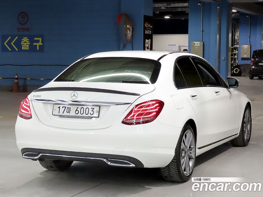 Mercedes-Benz C-Class 2018