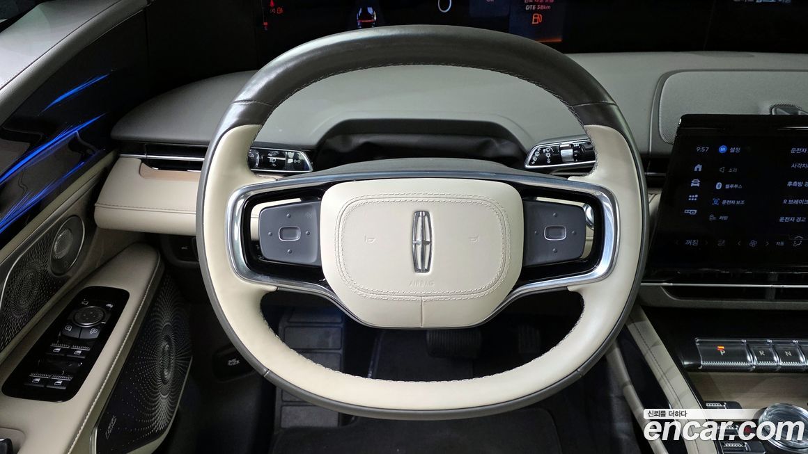 Lincoln Nautilus 2024