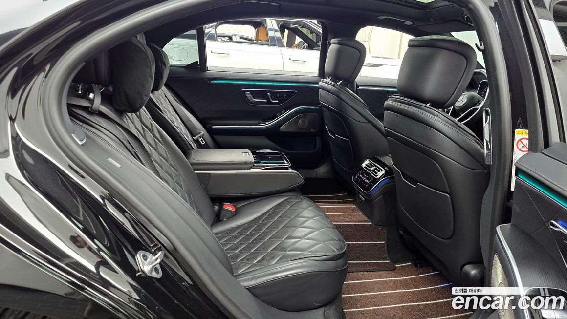 Mercedes-Benz S-Class 2023