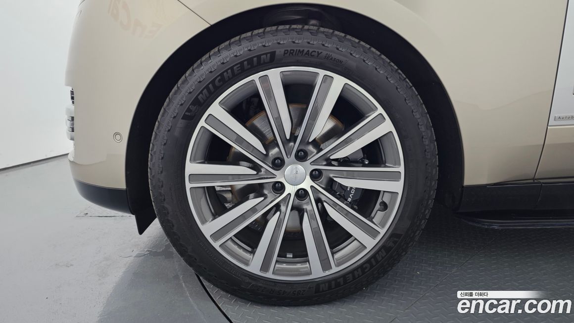 Land Rover Range Rover 2025