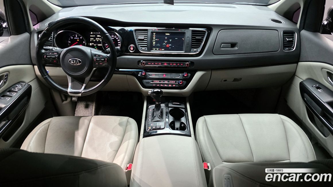 Kia Canival 2016