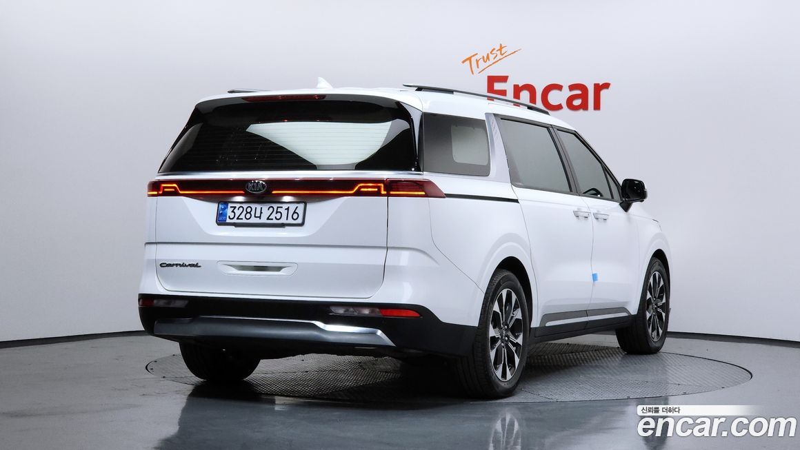 Kia Canival 2021