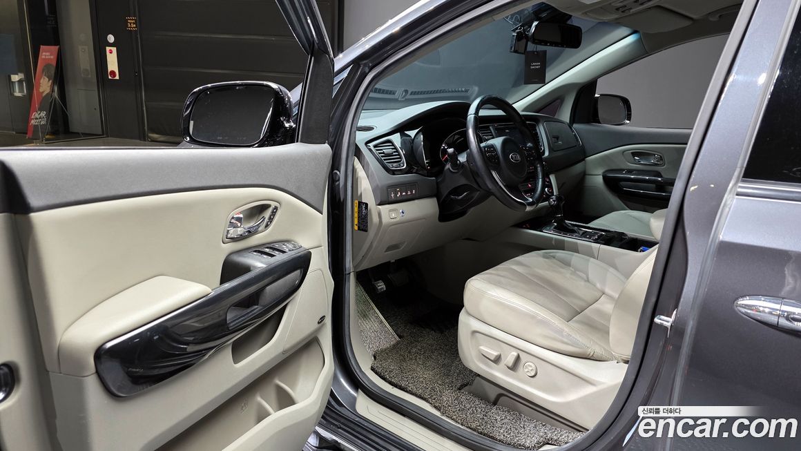 Kia Canival 2016