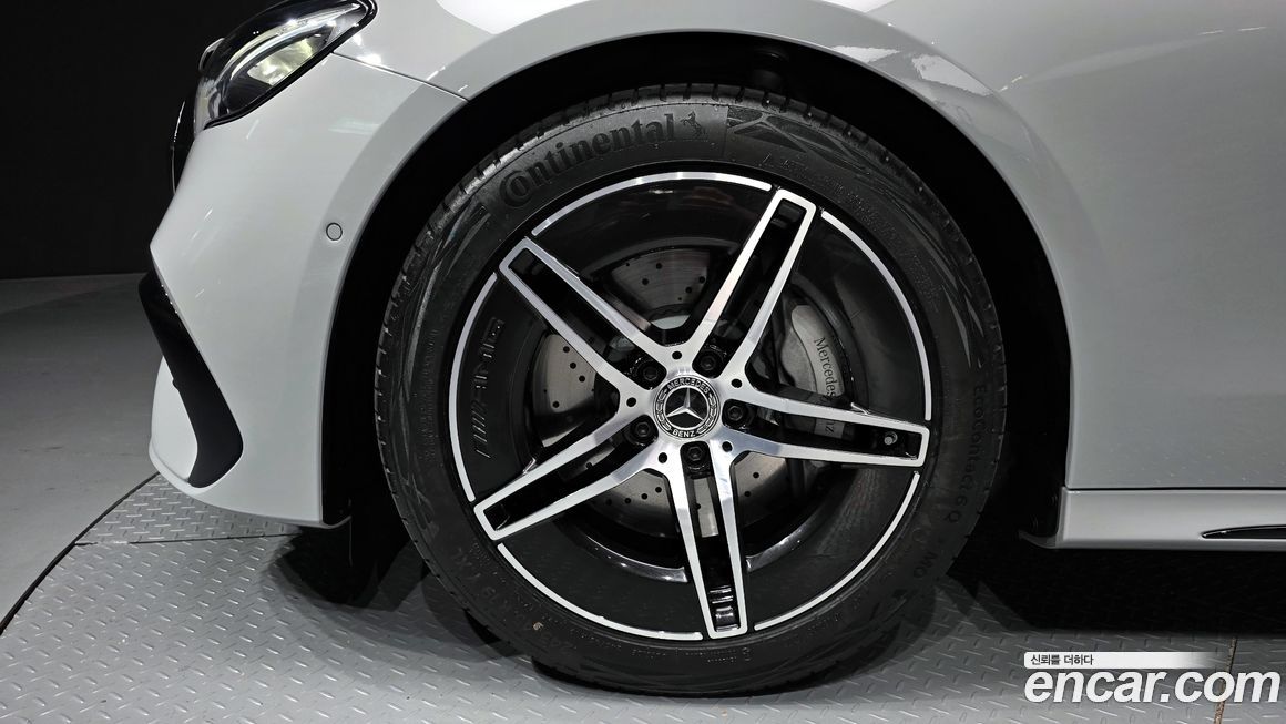 Mercedes-Benz E-Class 2026