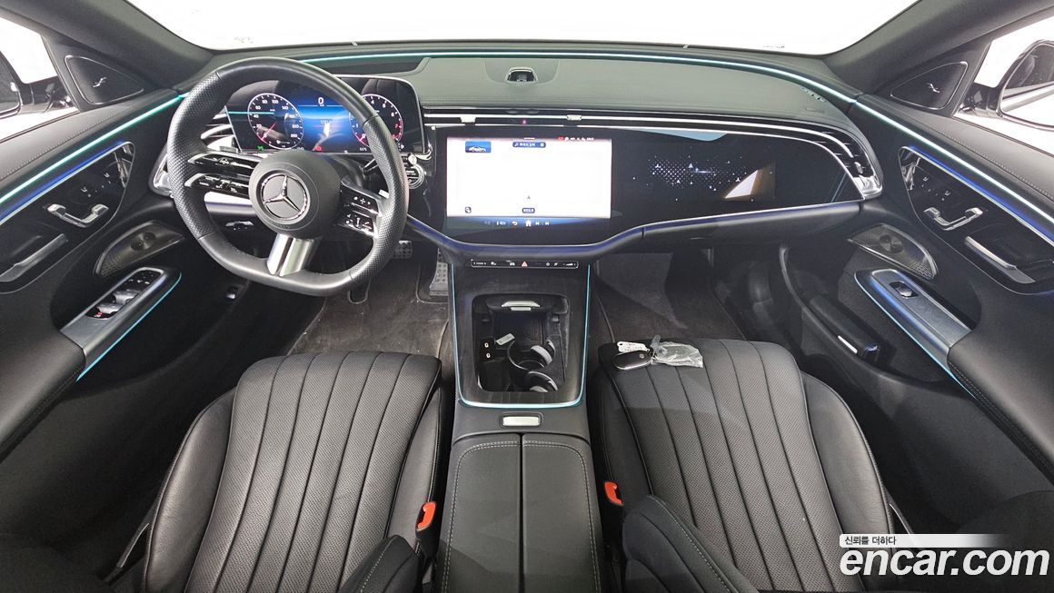 Mercedes-Benz E-Class 2024