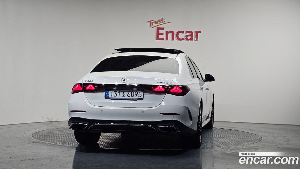 Mercedes-Benz E-Class 2024