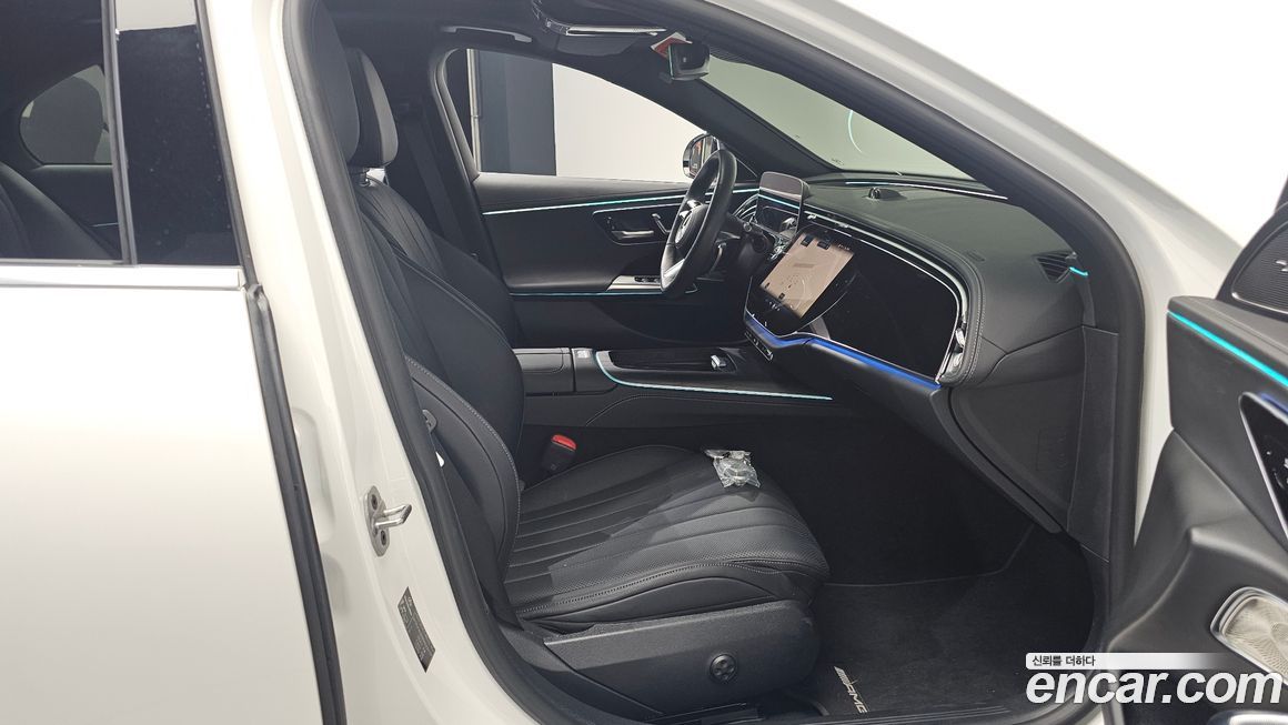 Mercedes-Benz E-Class 2024