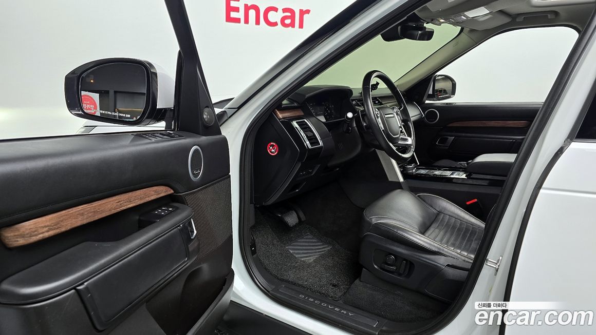 Land Rover Discovery 2018