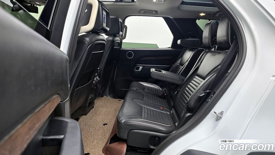 Land Rover Discovery 2018