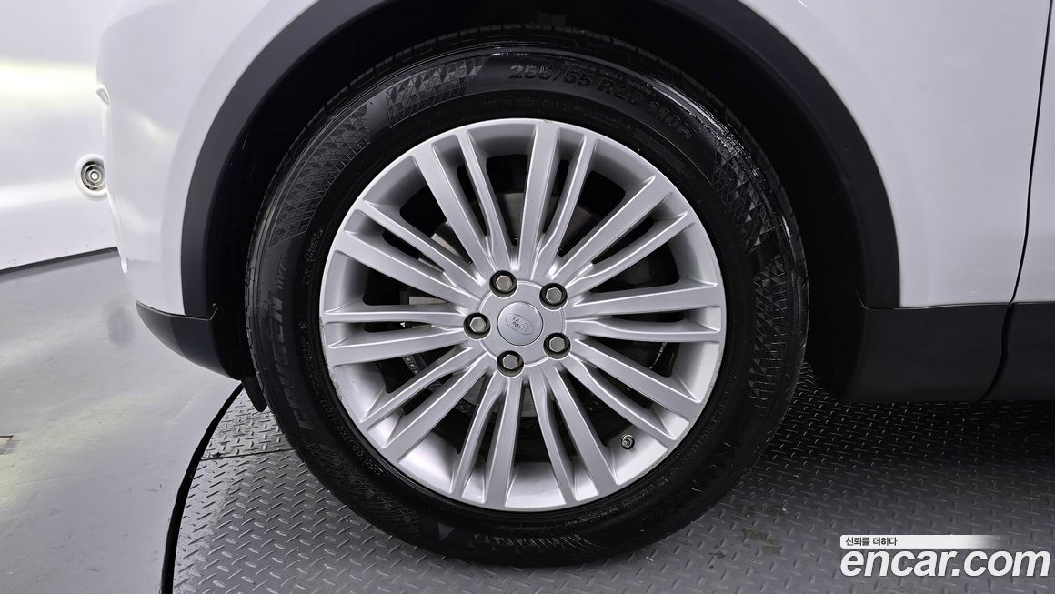 Land Rover Discovery 2018