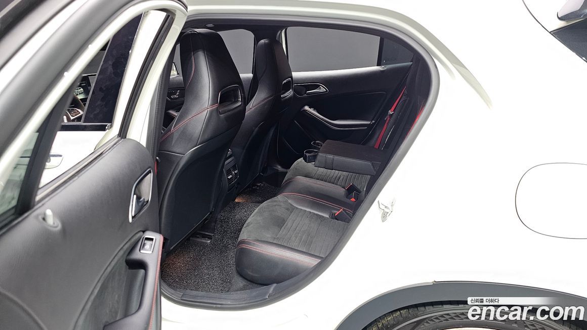 Mercedes-Benz GLA-Class 2018