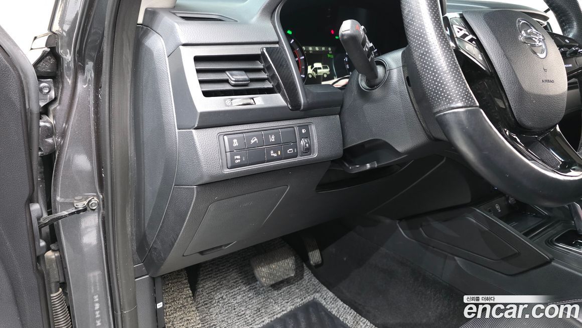 KG_Mobility_Ssangyong Rexton 2021