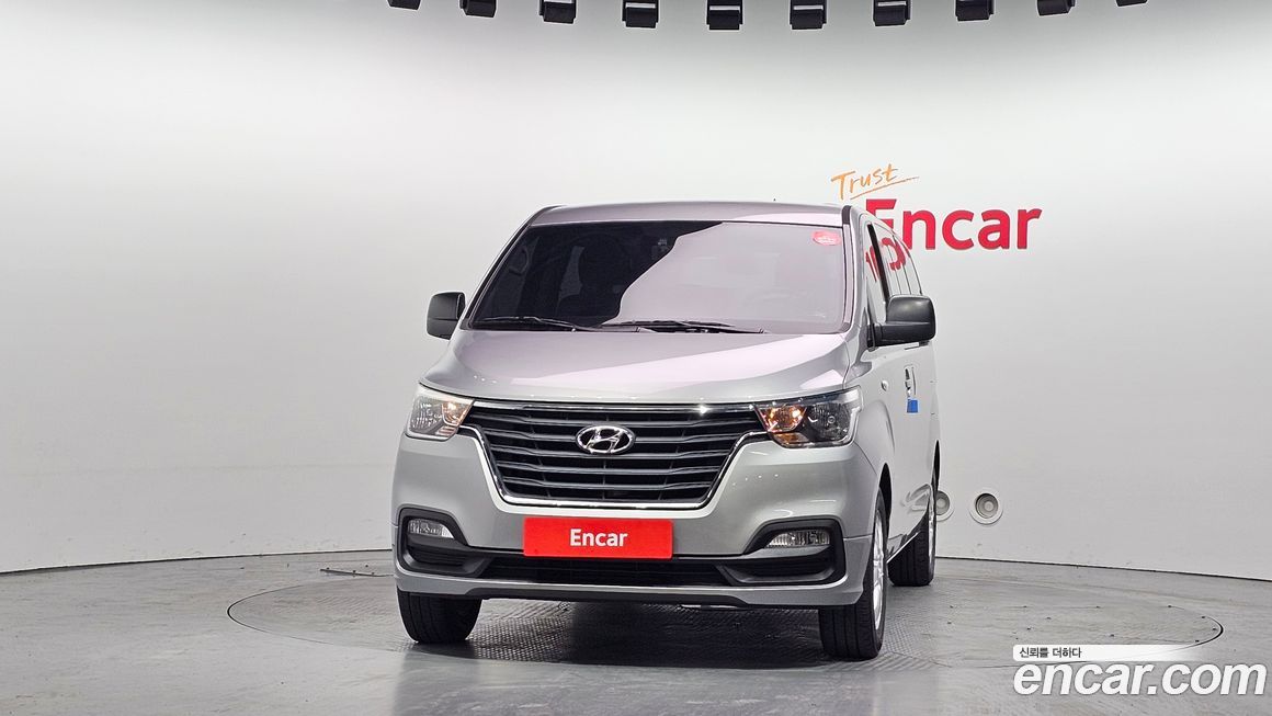 Hyundai Starex 2021