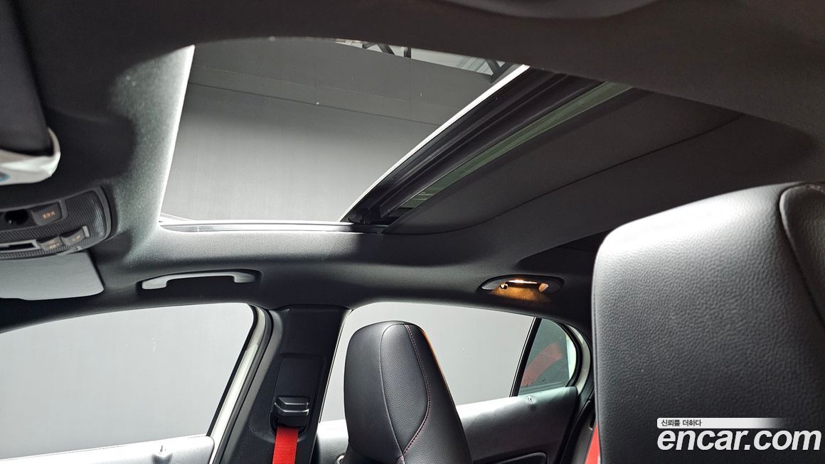 Mercedes-Benz GLA-Class 2018