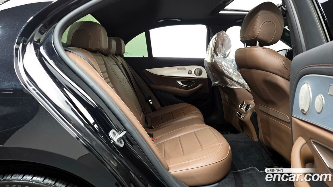 Mercedes-Benz E-Class 2021