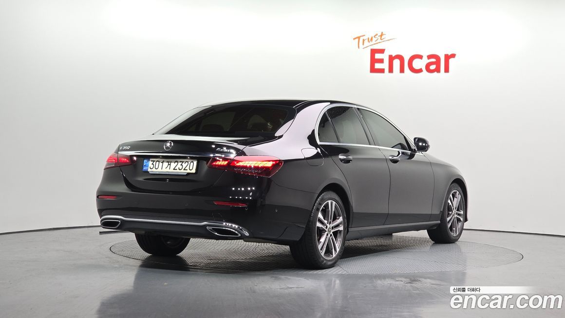 Mercedes-Benz E-Class 2021