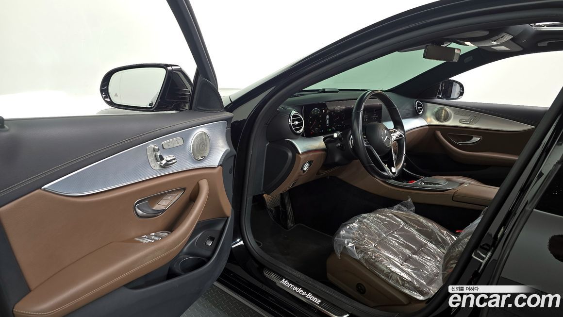 Mercedes-Benz E-Class 2021