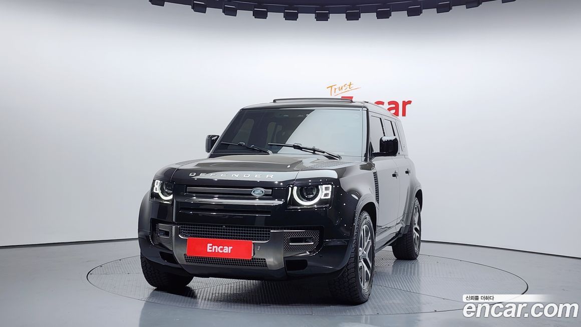 Land Rover Defender 2024