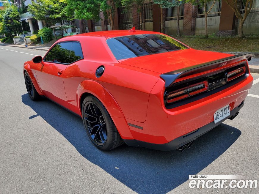 Dodge Challenger 2020