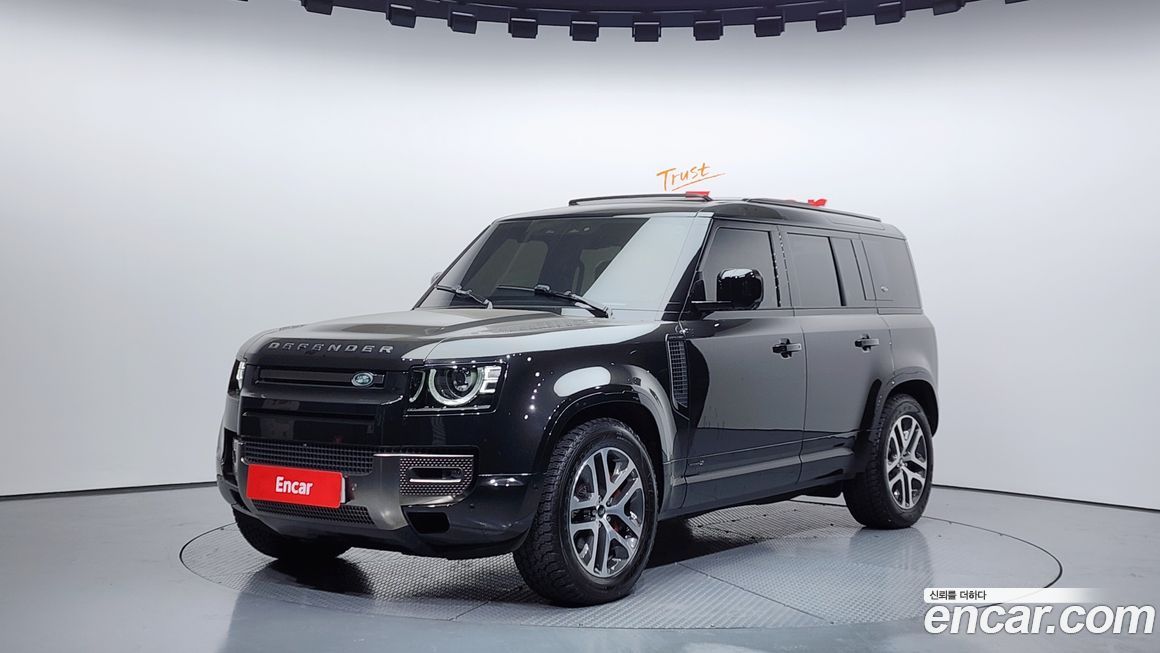 Land Rover Defender 2024