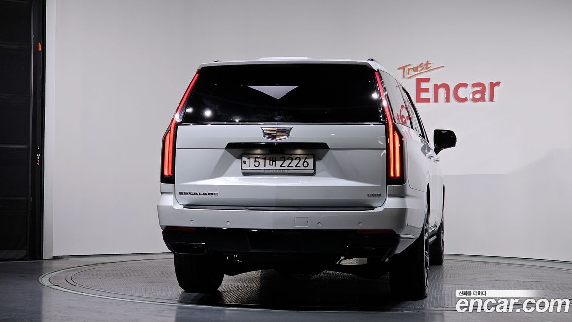 Cadillac Escalade 2025