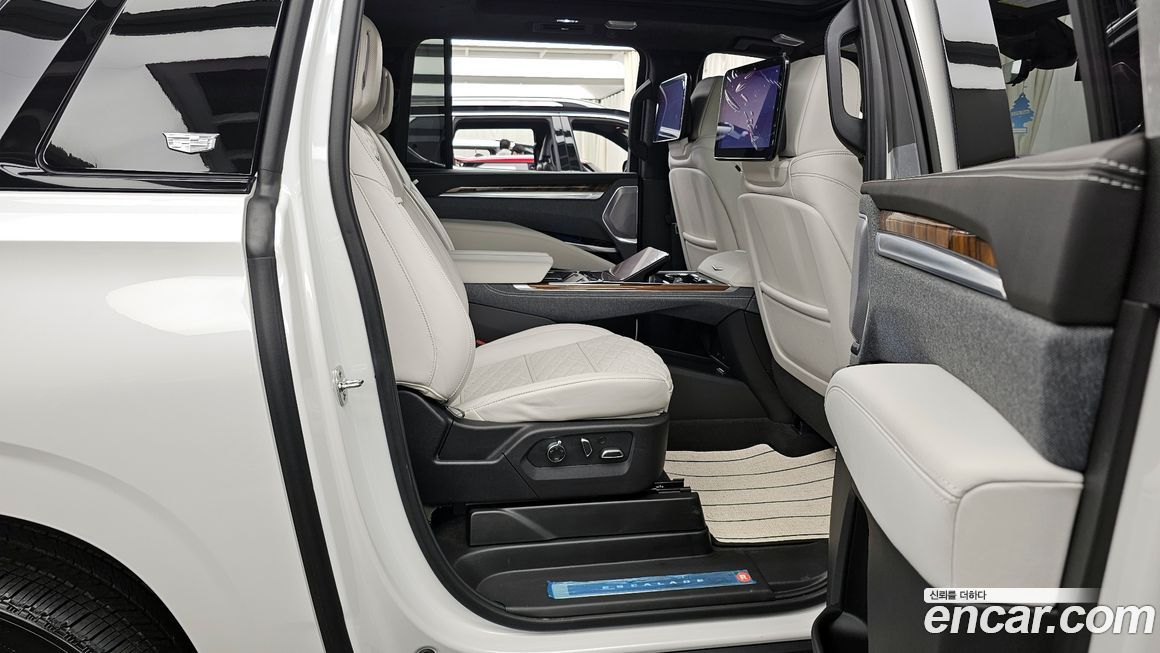 Cadillac Escalade 2025